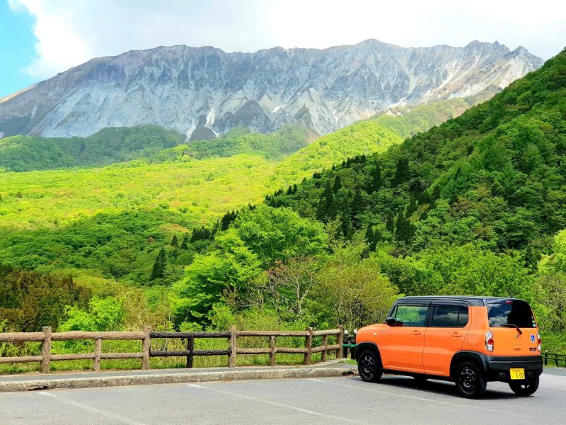 Khám phá Nhật Bản với chi phí tiết kiệm nhất: Phần 1-Ăn ngủ bên trong một chiếc xe(コスト抑えて日本を楽しむ方法【その１:車での宿泊】)