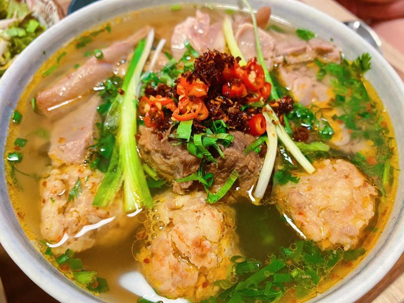 CÁCH NẤU BÚN BÒ HUẾ TẠI NHẬT(日本で作るブン・ボー・フエー)