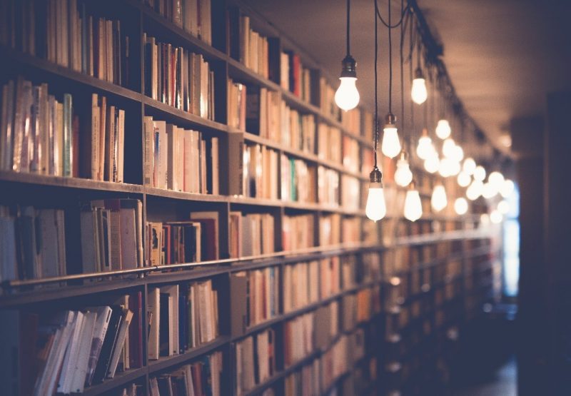 Top 3 cuốn sách business bán chạy nhất 2021 tại Nhật(日本で最も売れているビジネス書　2021年トップ3)